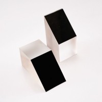 光學(xué)元件為何需要涂墨：探討光學(xué)涂墨的應用優(yōu)勢
